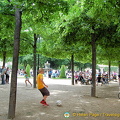 All kinds of activities at the Place des Vosges